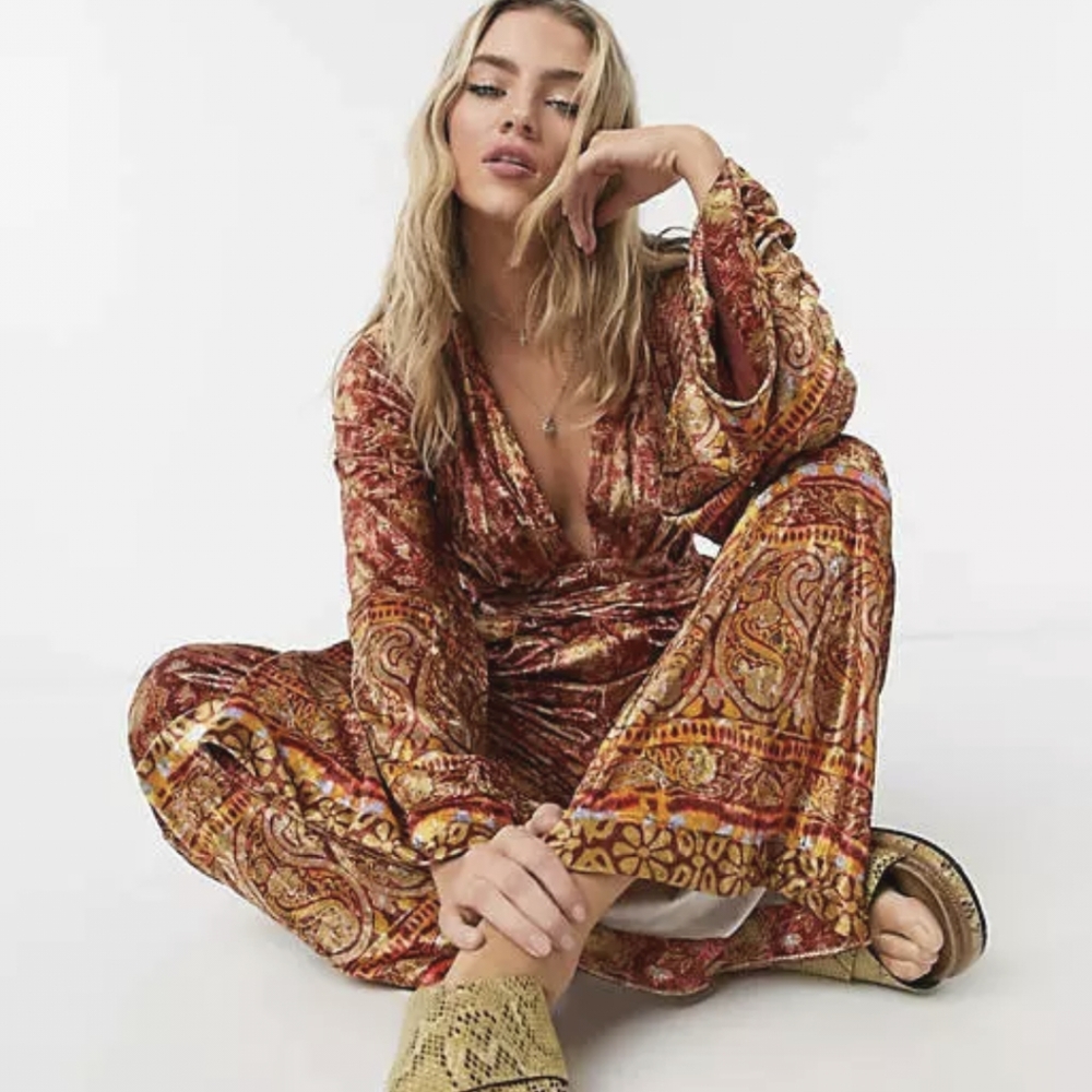 free people velvet flowy jumpsuit.🧡